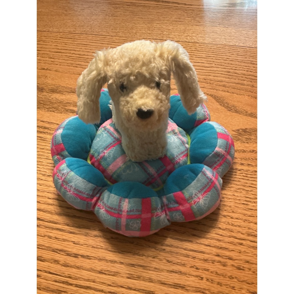 American Girl Plush Puppy Dog and Plaid Flower Pet Bed Set BKC19 2014 Accessory